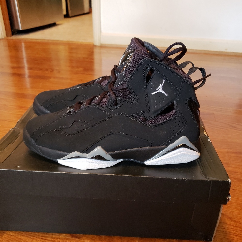 Jordan True Flights
